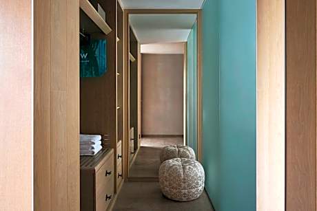 Superior Large King Room with Resort View and Balcony