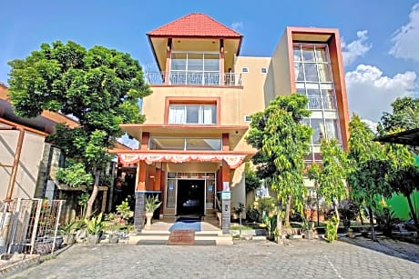 CAPITAL O 3933 Hotel Grand Anugrah