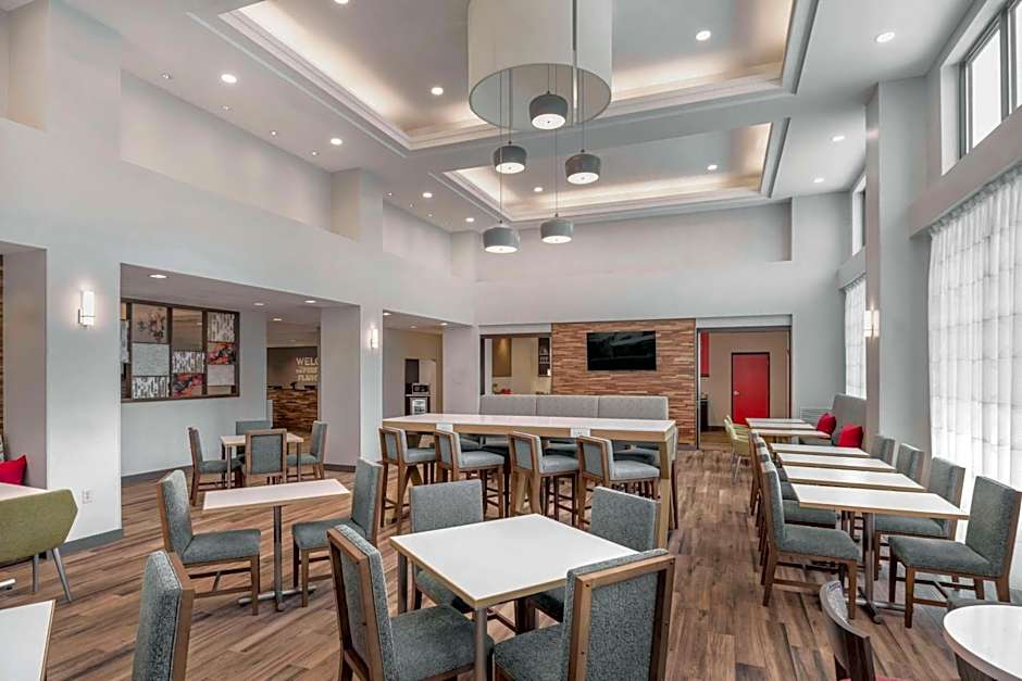 Hampton Inn By Hilton & Suites Burlington