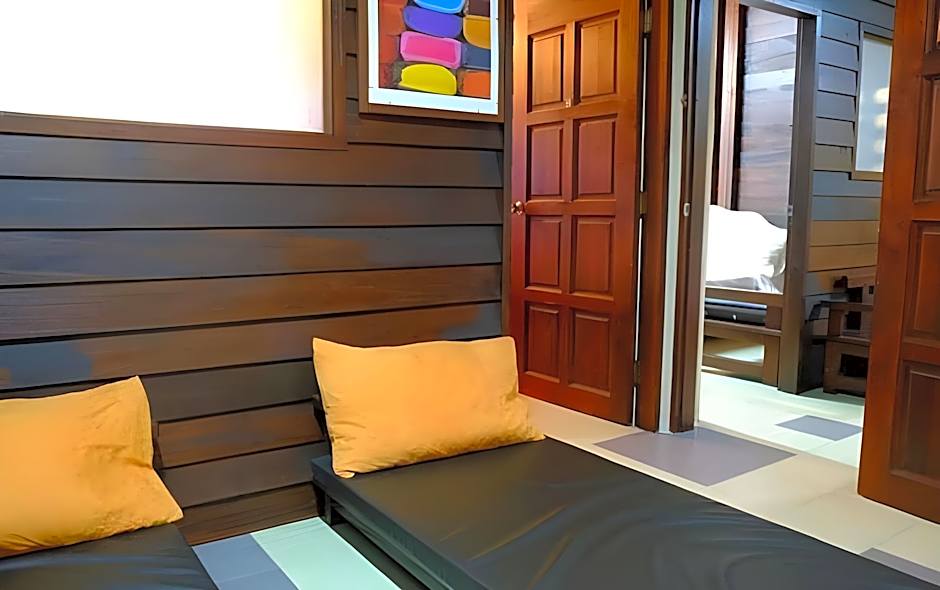 TNT Novelty Vacation House
