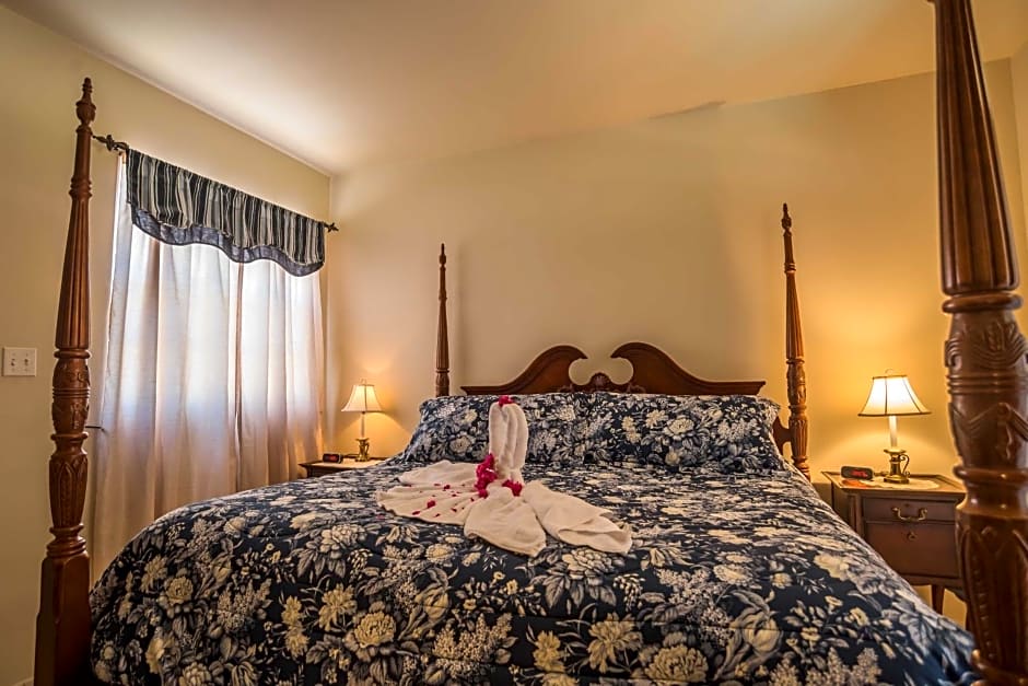 Photo 1 of 9 of Two-Bedroom Villa with Private Pool - Oleander 27