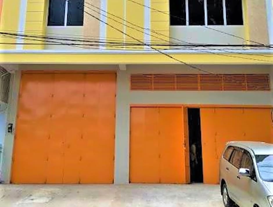 Guest House 21 Makassar by ZUZU