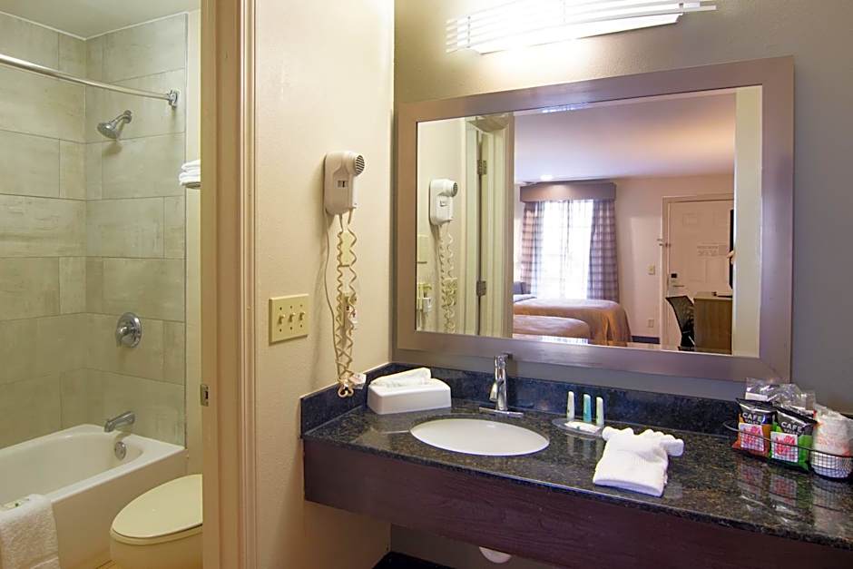 Quality Inn Lagrange East I-85