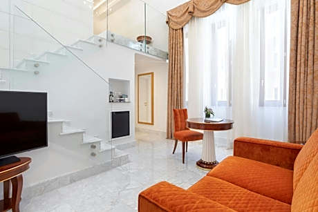 Twin Room with One Twin Bed and Sofa Bed - No View