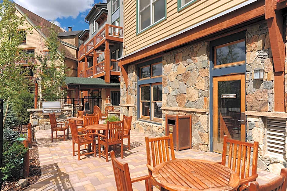 Jackpine & Black Bear Condominiums by Keystone Res