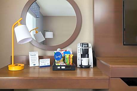 Premium King Room - Non-Smoking