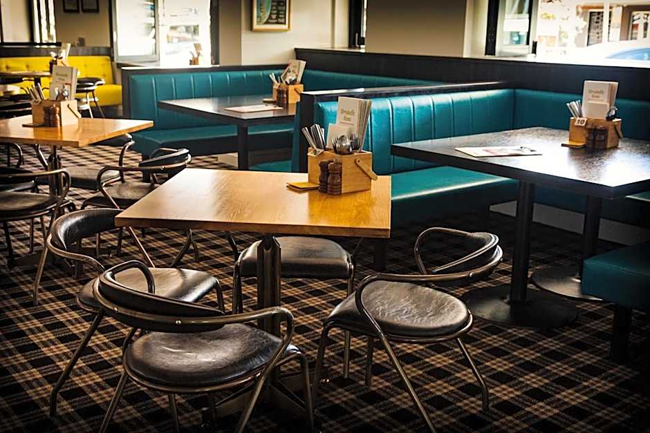 Coolangatta Sands Hotel