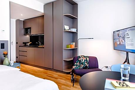 Deluxe Family Room