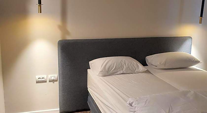 Q Village Hotel - Poleg Beach