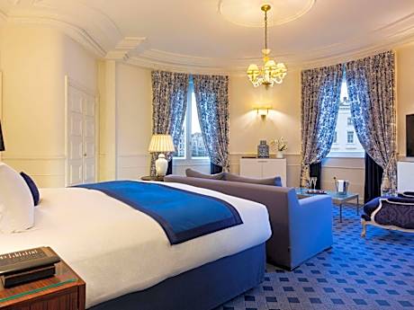 Junior Double Suite with Panoramic View