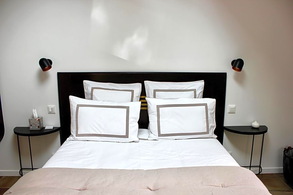 Le Chemin du Village