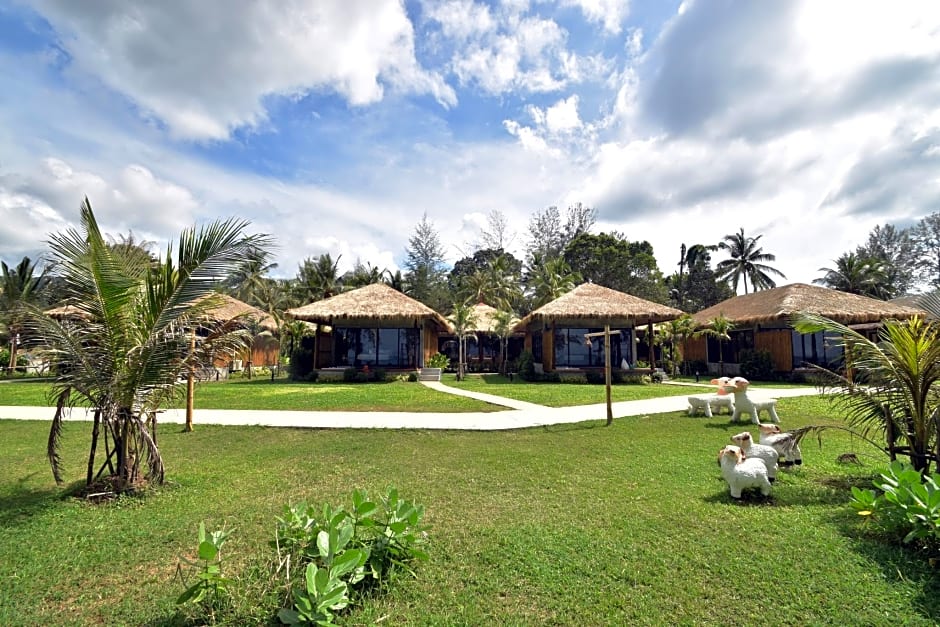 Long Beach Chalet - SHA Extra Plus