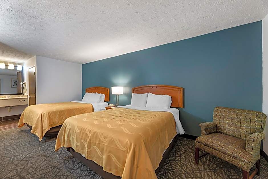 Quality Inn Austintown-Youngstown West