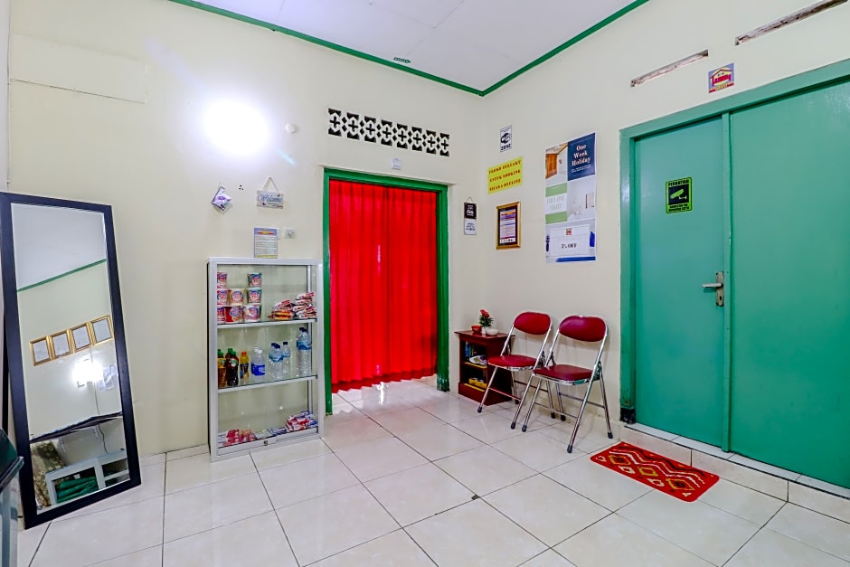 Bahagia Sederhana Homestay by ZUZU