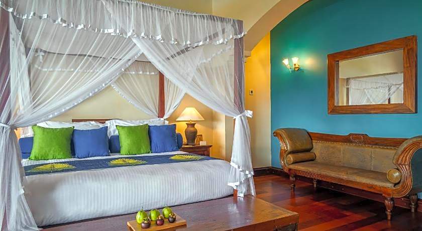 Royal Palms Beach Hotel