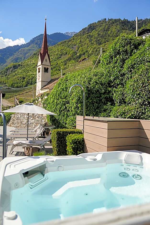 Paloria Apartments & Sport