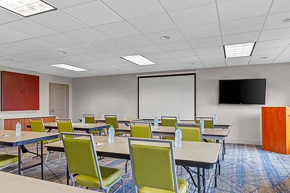 Holiday Inn Express & Suites Vandalia By IHG