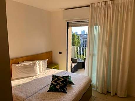 Single Comfort Room
