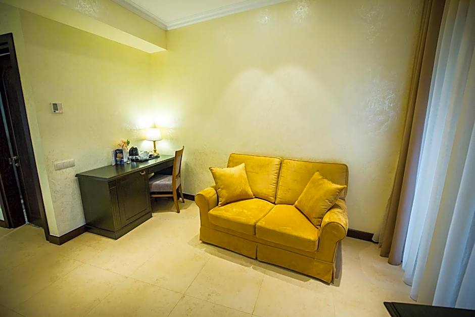 Colosseum Marina Hotel