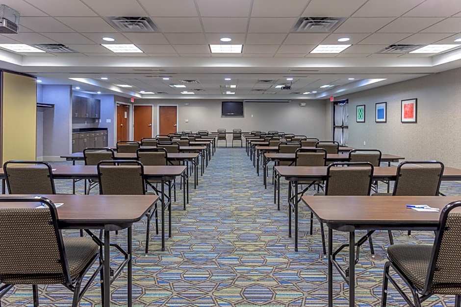 Holiday Inn Express Indianapolis Southeast Hotel By IHG