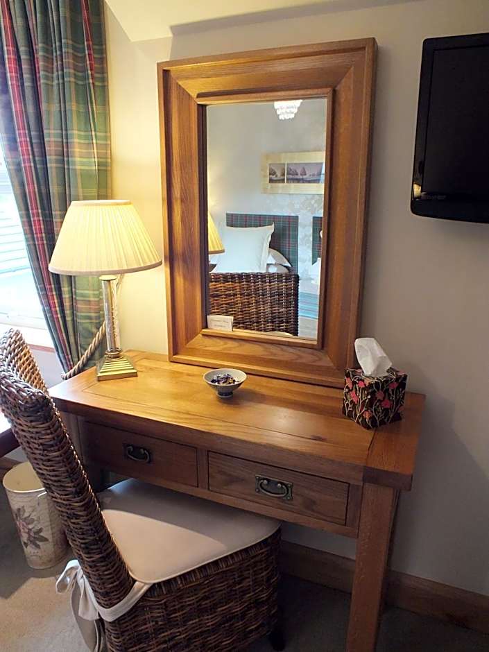 Crowfield Country House