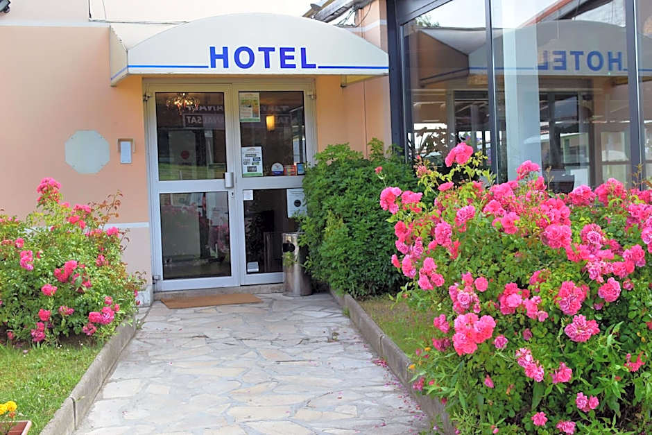 Hotel Restaurant Les Jardins D'Epone