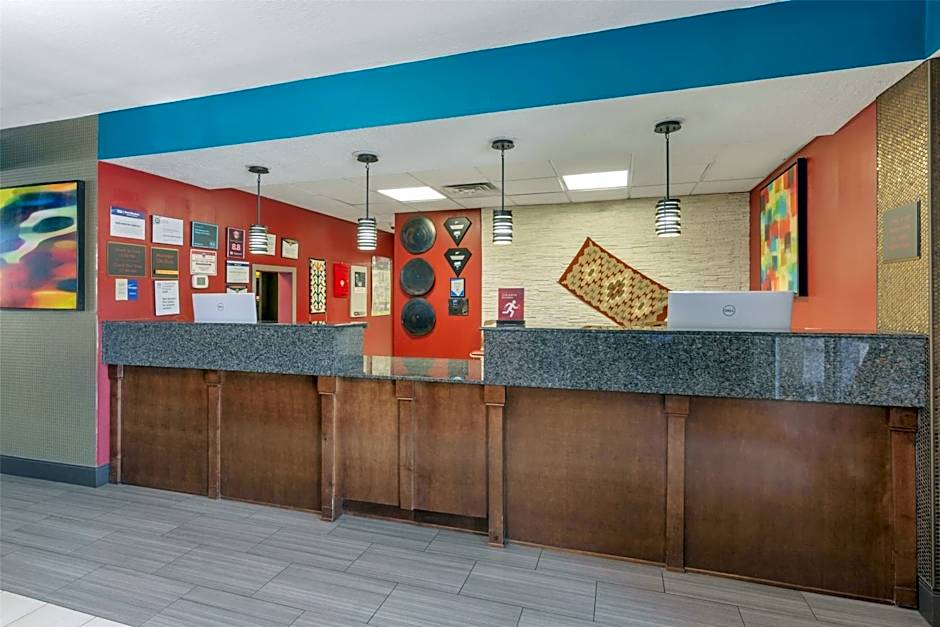 Best Western Plus Gallup Inn & Suites