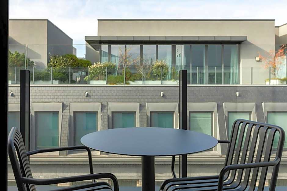 Moxy Brussels City Center