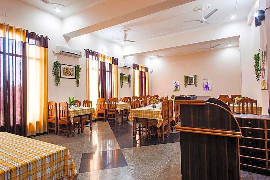 Geetanjali Hotel & Motel