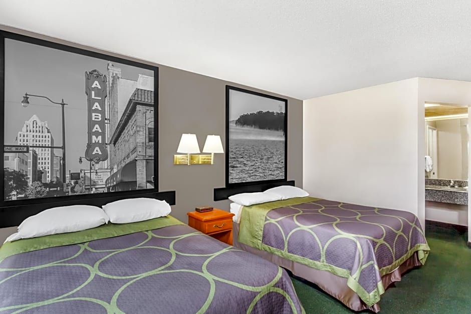 Super 8 by Wyndham Athens