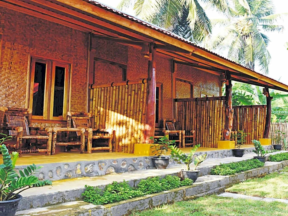 Sasak Lombok Bungalow – Kuta, Lombok, ID