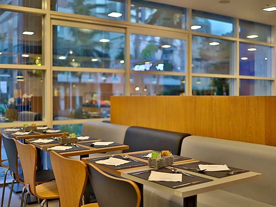 Ibis Salvador Rio Vermelho