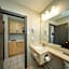 Super 8 by Wyndham Kingston