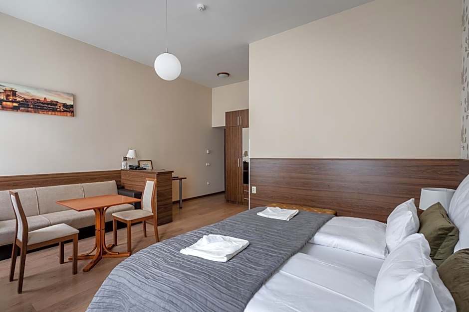 Elit Boutique Rooms- Best Location by BQA