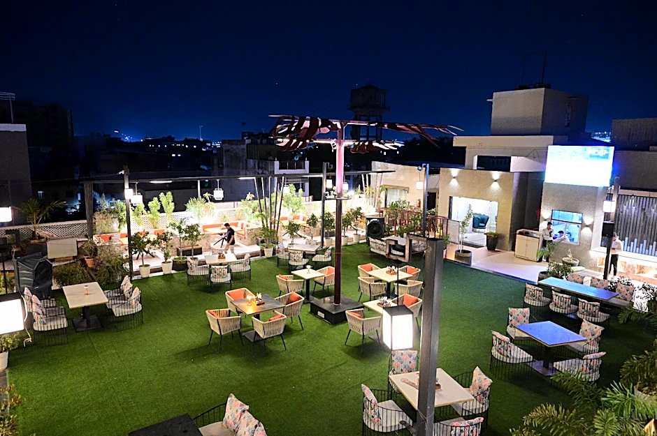 The Ambassador - Hotel & Conference Center