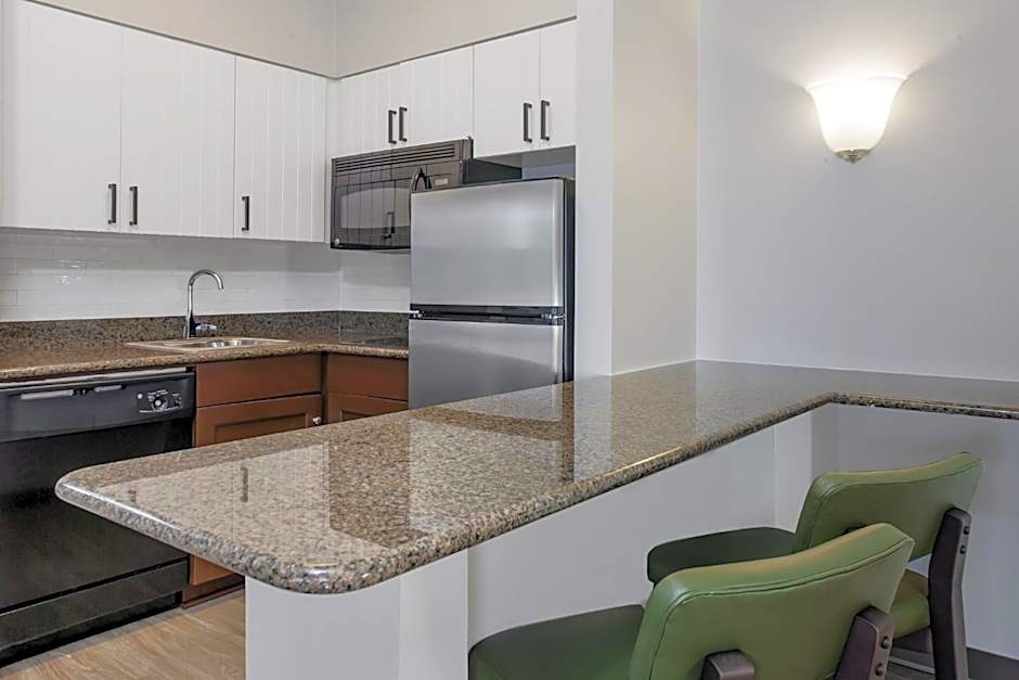 Staybridge Suites Williamsville - Buffalo