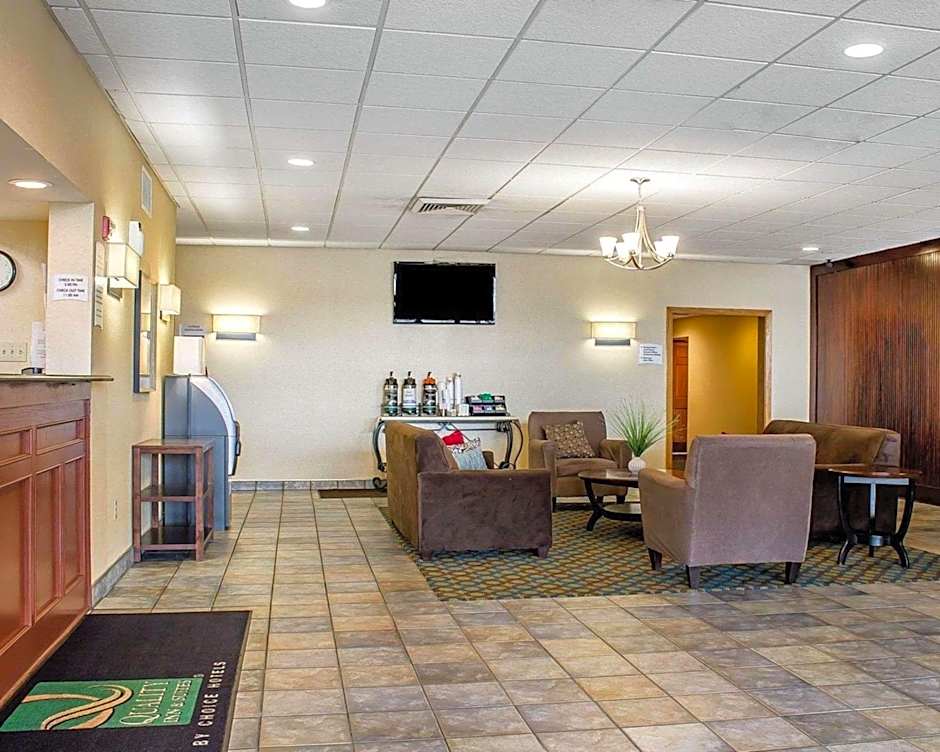Wilkes-Barre Inn & Suites