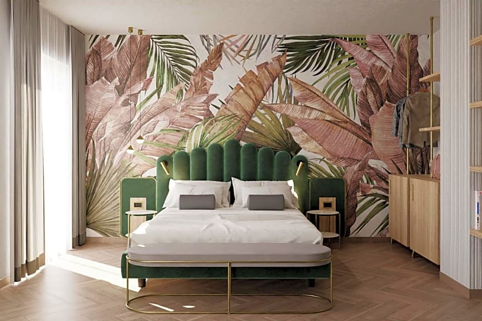 Salus Smart & Chic Hotel