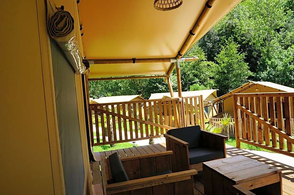 Glamping Can Bora Lodges