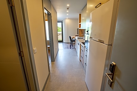 GRAND DELUXE APARTMENT