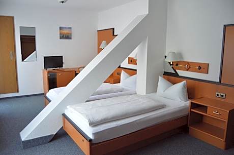 Twin Room with Balcony