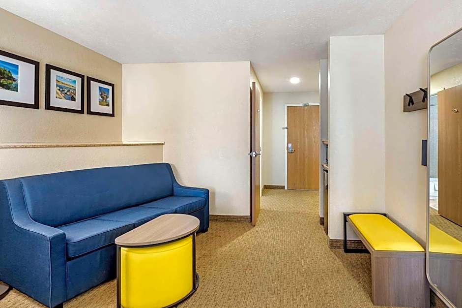 Comfort Suites Merrillville Near US 30