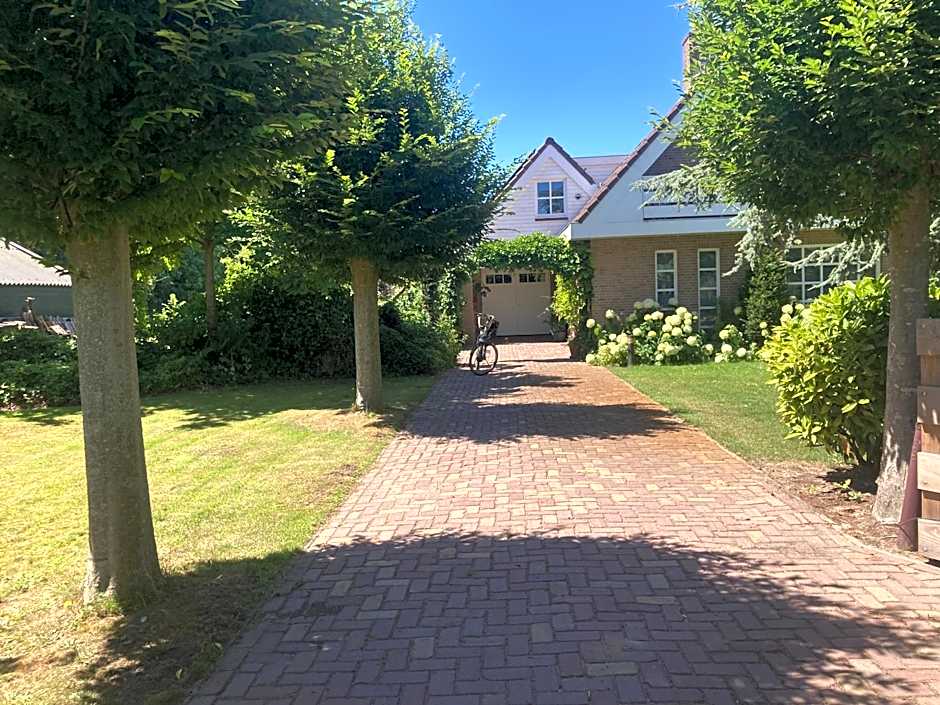 B&BOosterweg3 Studio - Free private parking