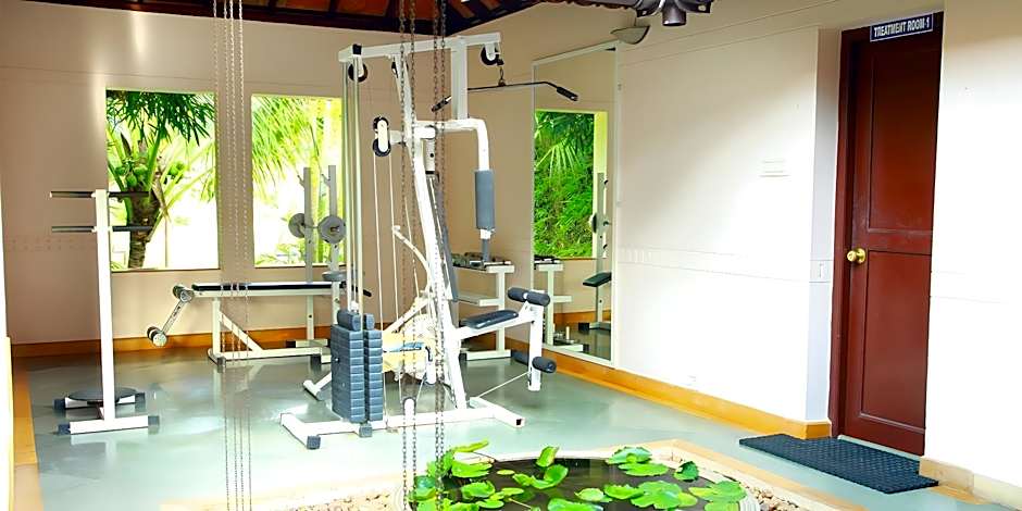 Abad Whispering Palms