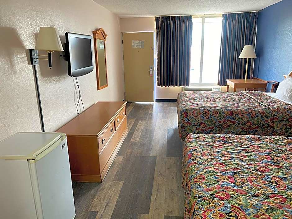 Motel 6 Marianna, FL