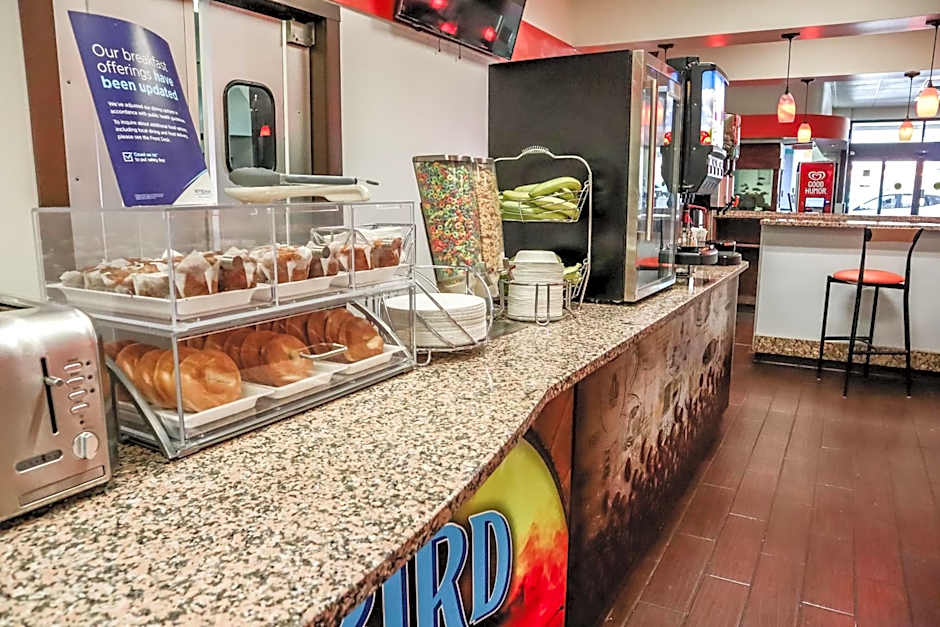 Howard Johnson by Wyndham Ocala FL