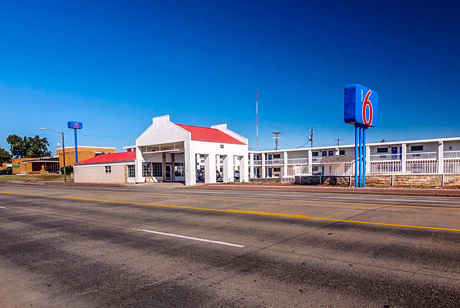 Motel 6-Childress, TX