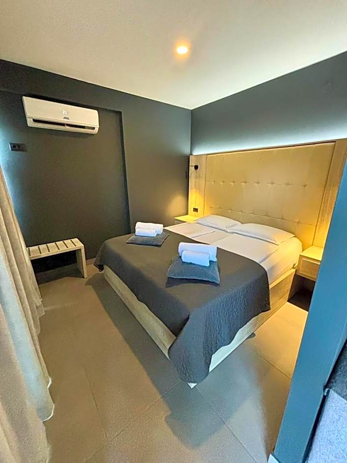 "Echo" B&B rooms, boutique beach hotel