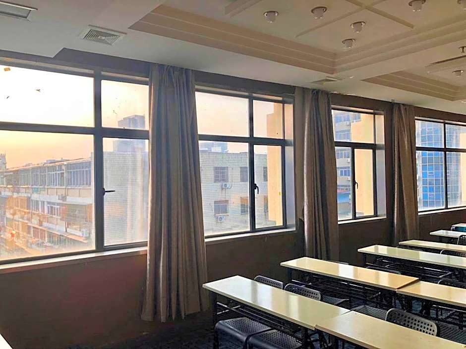 7 Days Inn Nanchang Bayi Square North Dinggong Road Metro Station