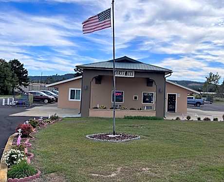 Ozark Inn